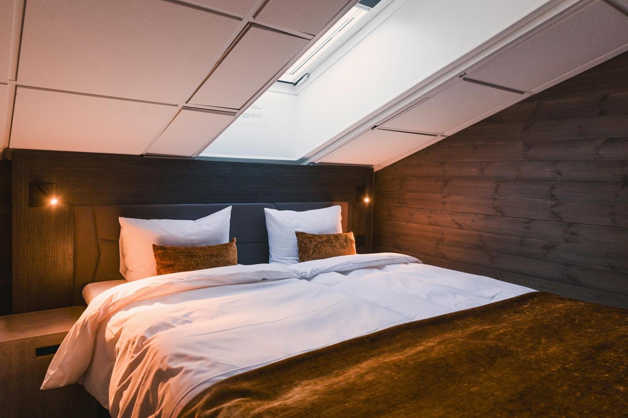 Svalbard Hotell | Lodge Longyearbyen Exterior photo
