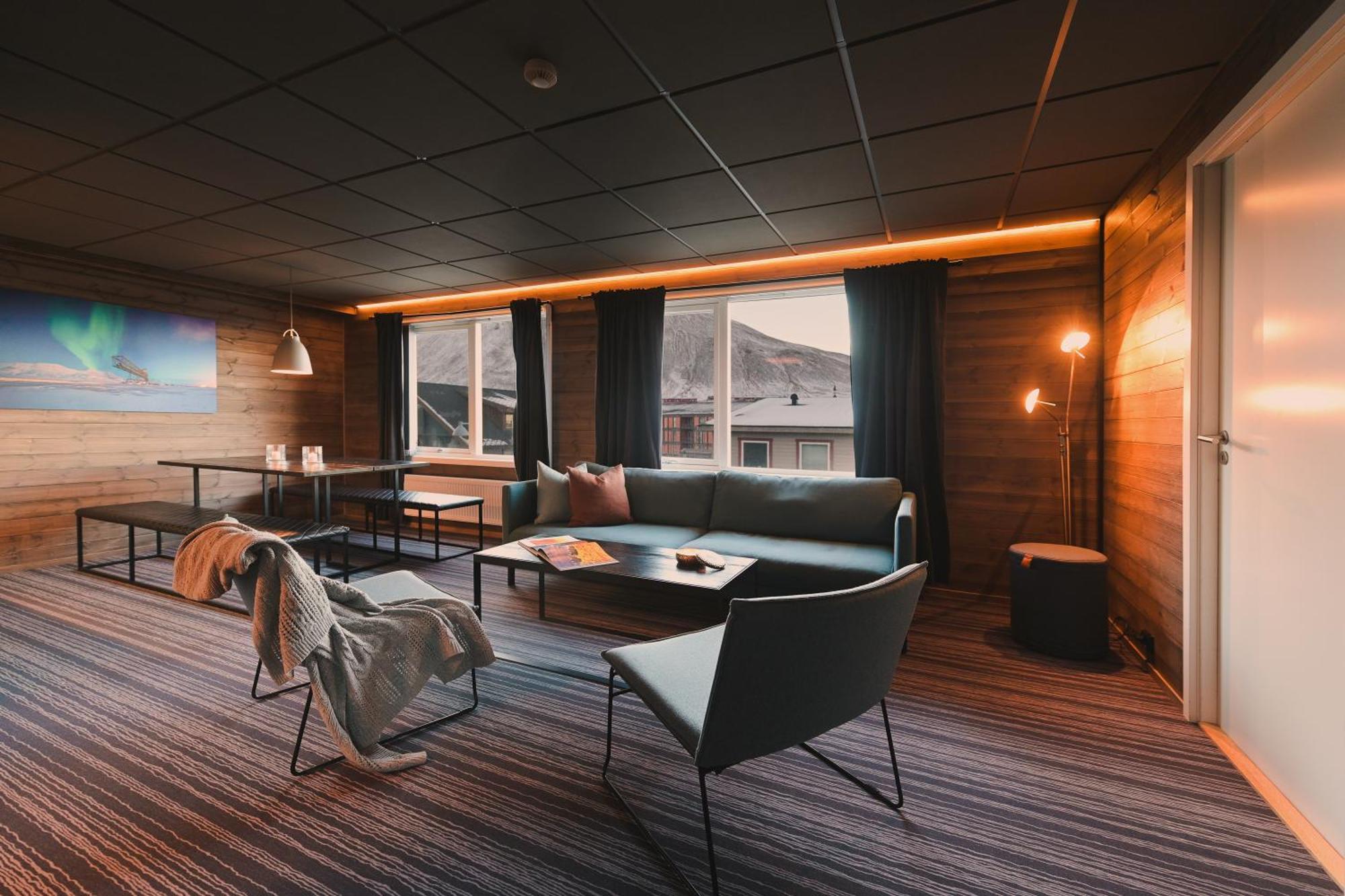 Svalbard Hotell | Lodge Longyearbyen Exterior photo